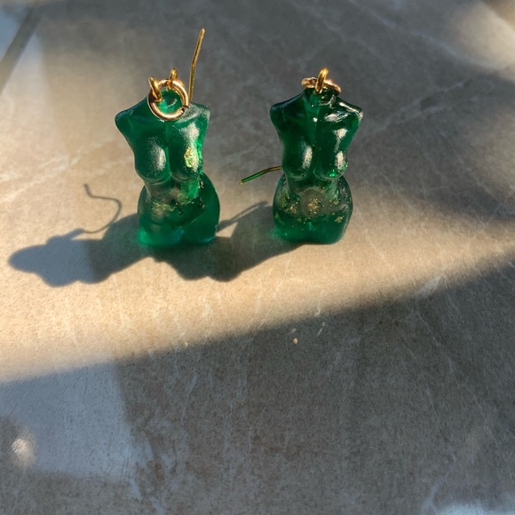 Absoloutly stunning custom to order goddess earing - Picture 9 of 11